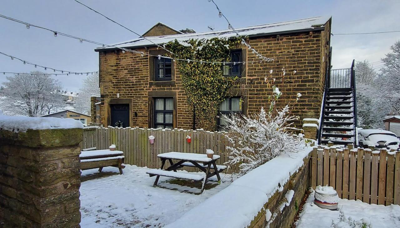 Hotel Trawden Arms Community Owned Pub Winewall Exterior foto