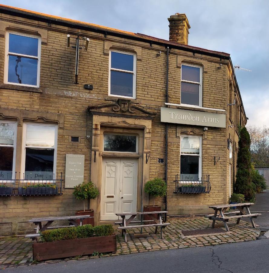 Hotel Trawden Arms Community Owned Pub Winewall Exterior foto
