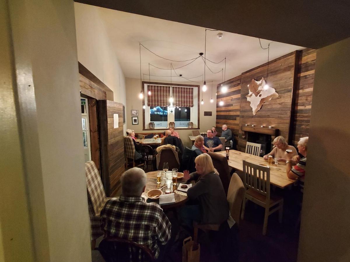 Hotel Trawden Arms Community Owned Pub Winewall Exterior foto